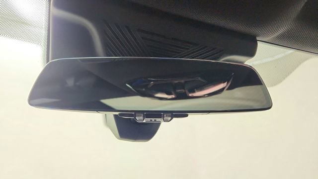 Used 2025 BMW 740i image 60