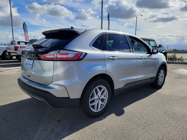 Used 2022 Ford Edge SEL image 6