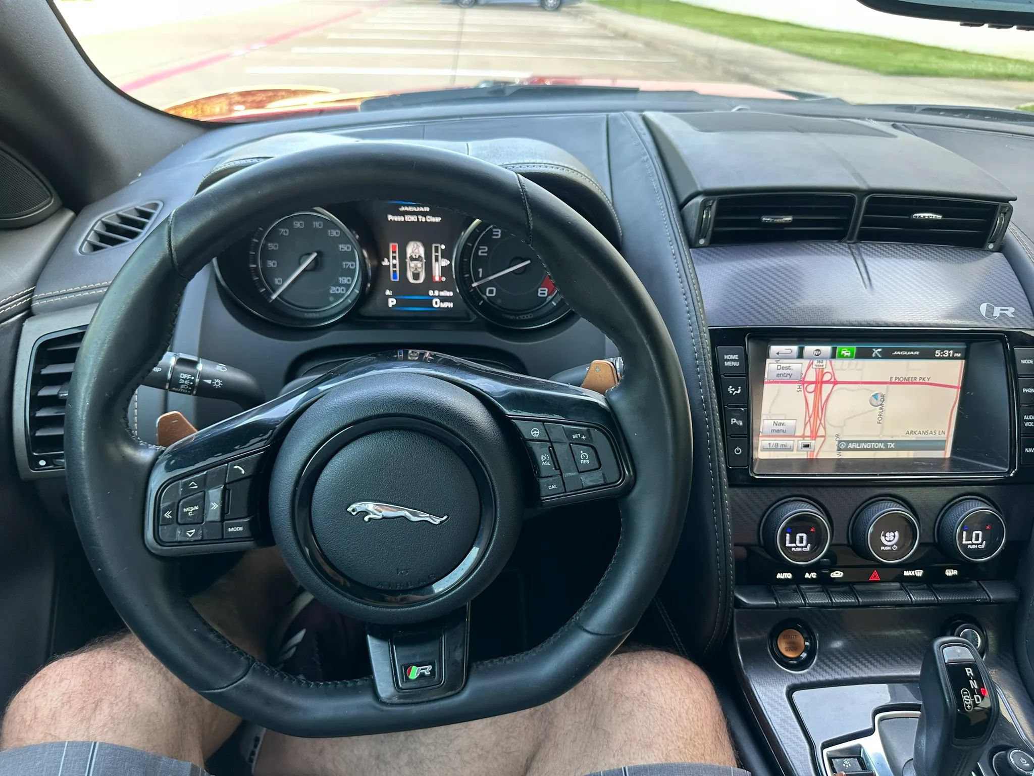Used 2015 Jaguar F-TYPE R RWD image 33