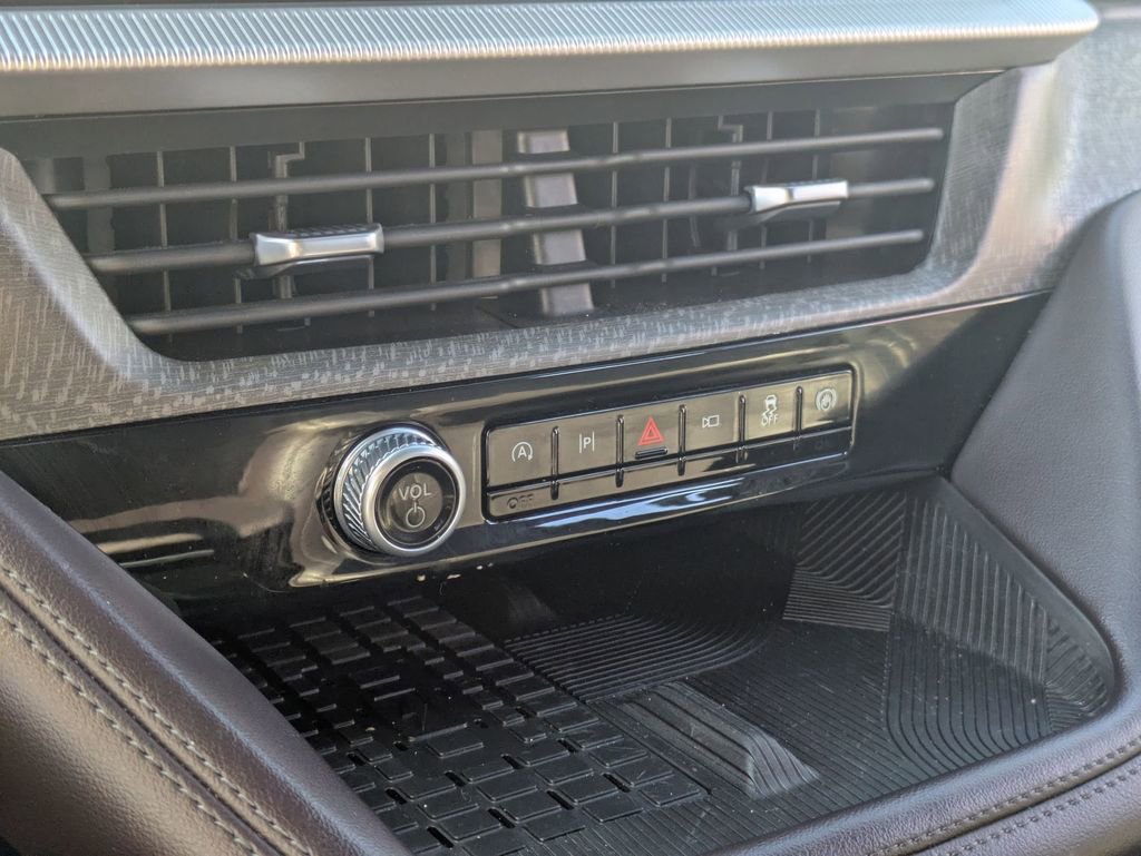 Used 2025 Ford Explorer Platinum w/ LUX Leather Package image 22