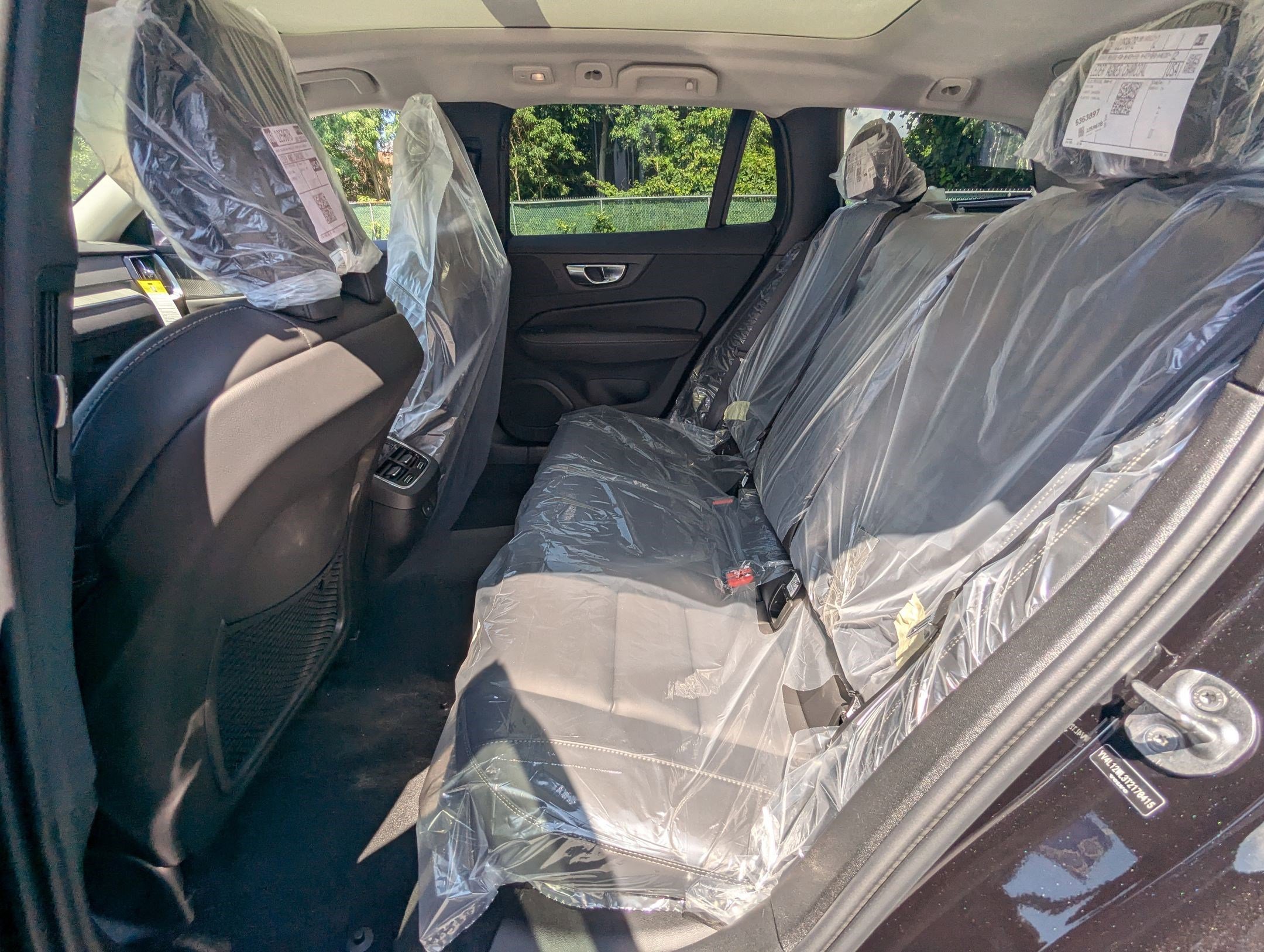 New 2026 Volvo V60 B5 Cross Country Ultra w/ Protection Package Premier image 19