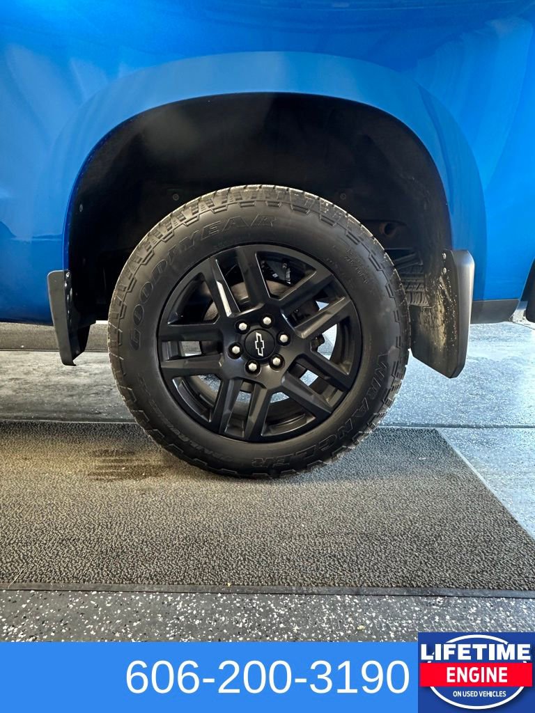 Used 2023 Chevrolet Silverado 1500 Custom image 10