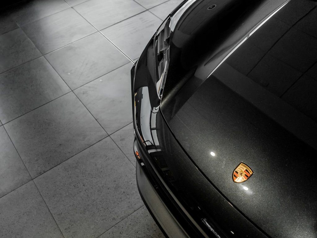 Certified 2024 Porsche Macan 4 Electric AWD/4WD image 27