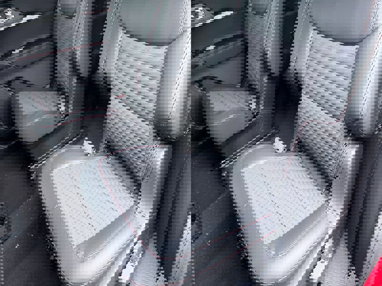 New 2026 Ford Explorer ST-Line w/ ST-Line Street Pack image 21