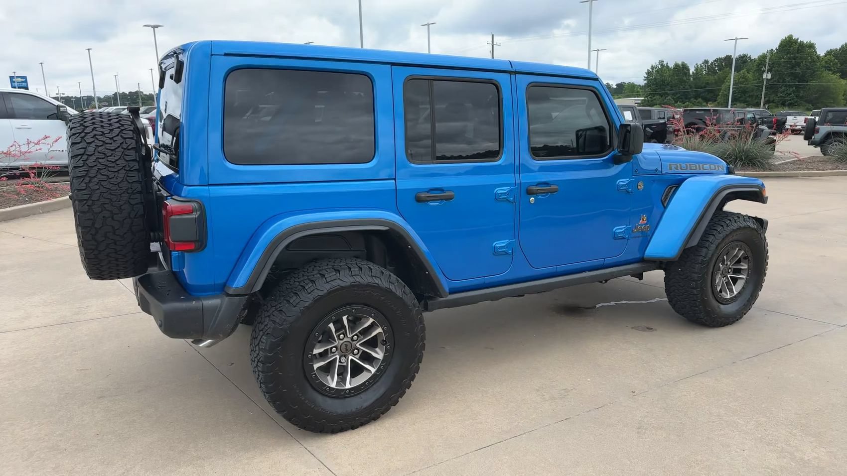 Used 2024 Jeep Wrangler Unlimited Rubicon 392 AWD/4WD image 9