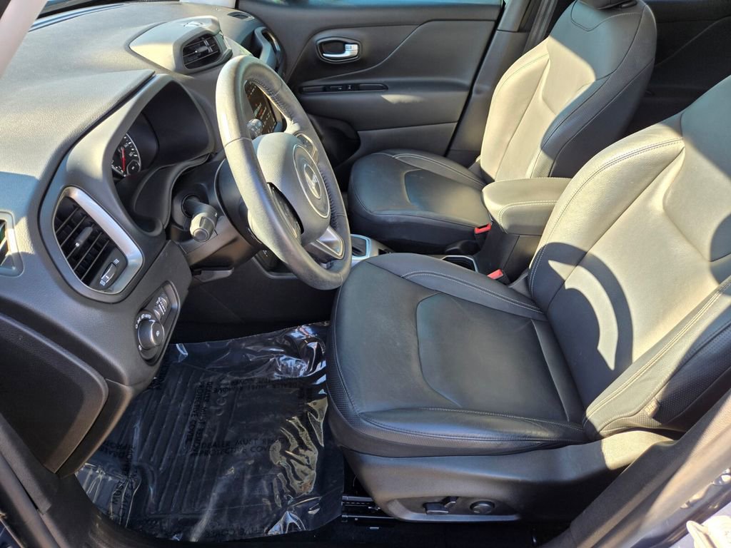 Used 2022 Jeep Renegade Limited w/ Sun, Sound & Wheels Group image 10