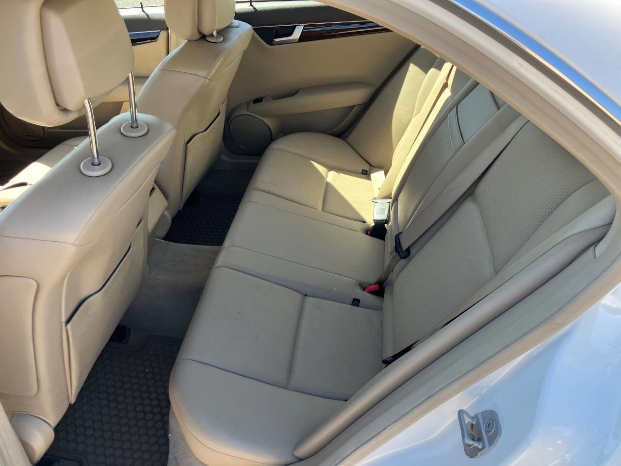 Used 2013 Mercedes-Benz C 300 4MATIC Sedan image 12