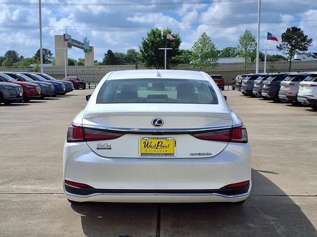 Used 2019 Lexus ES 300h w/ Luxury Package image 21