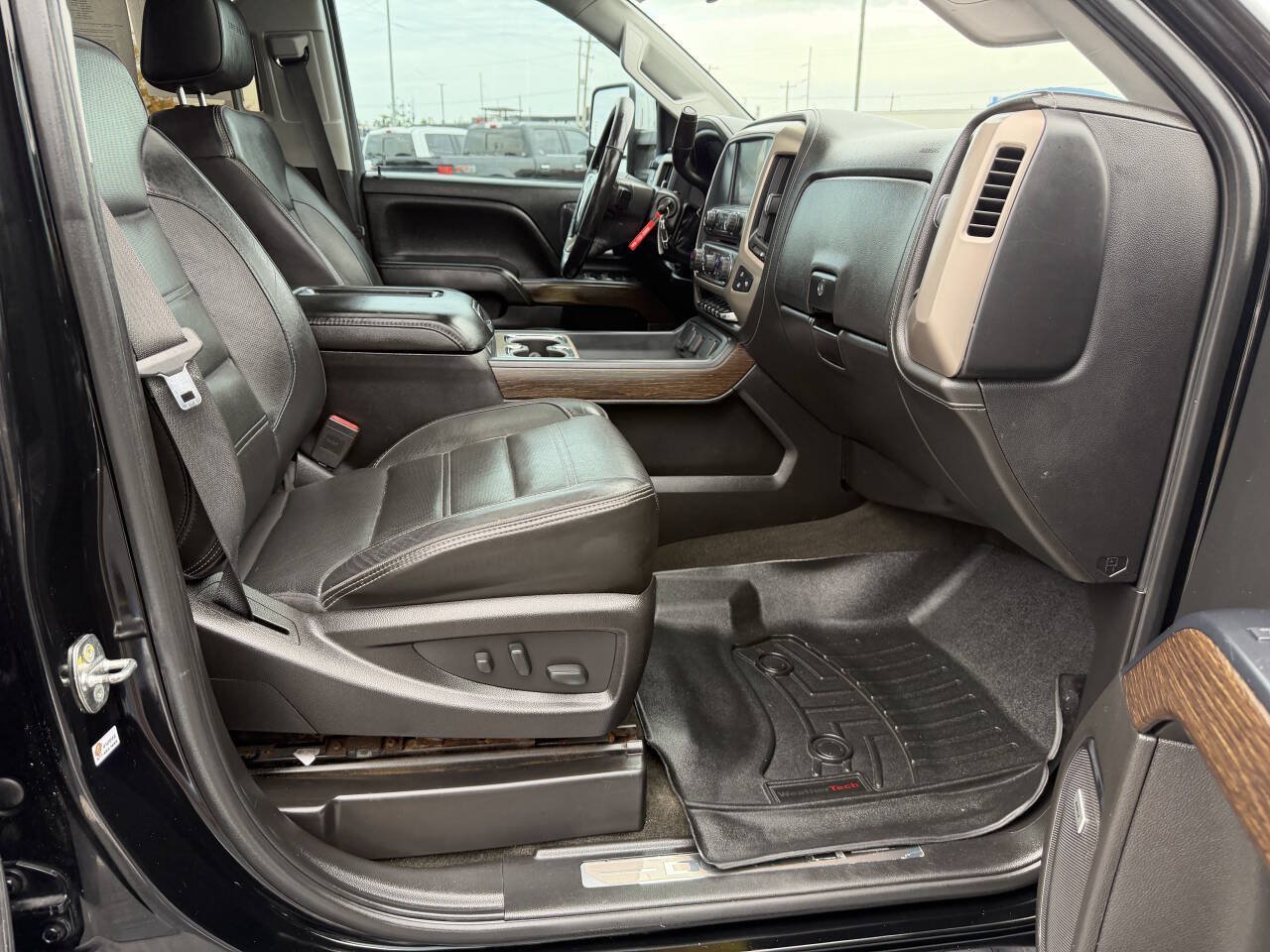 Used 2018 GMC Sierra 3500 Denali AWD/4WD image 55
