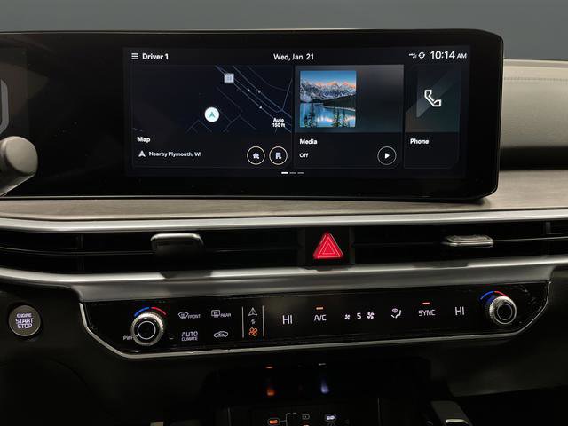 Used 2025 Kia Sorento SX image 9