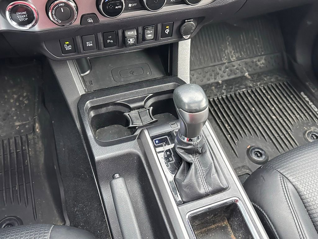 Used 2018 Toyota Tacoma Limited image 31