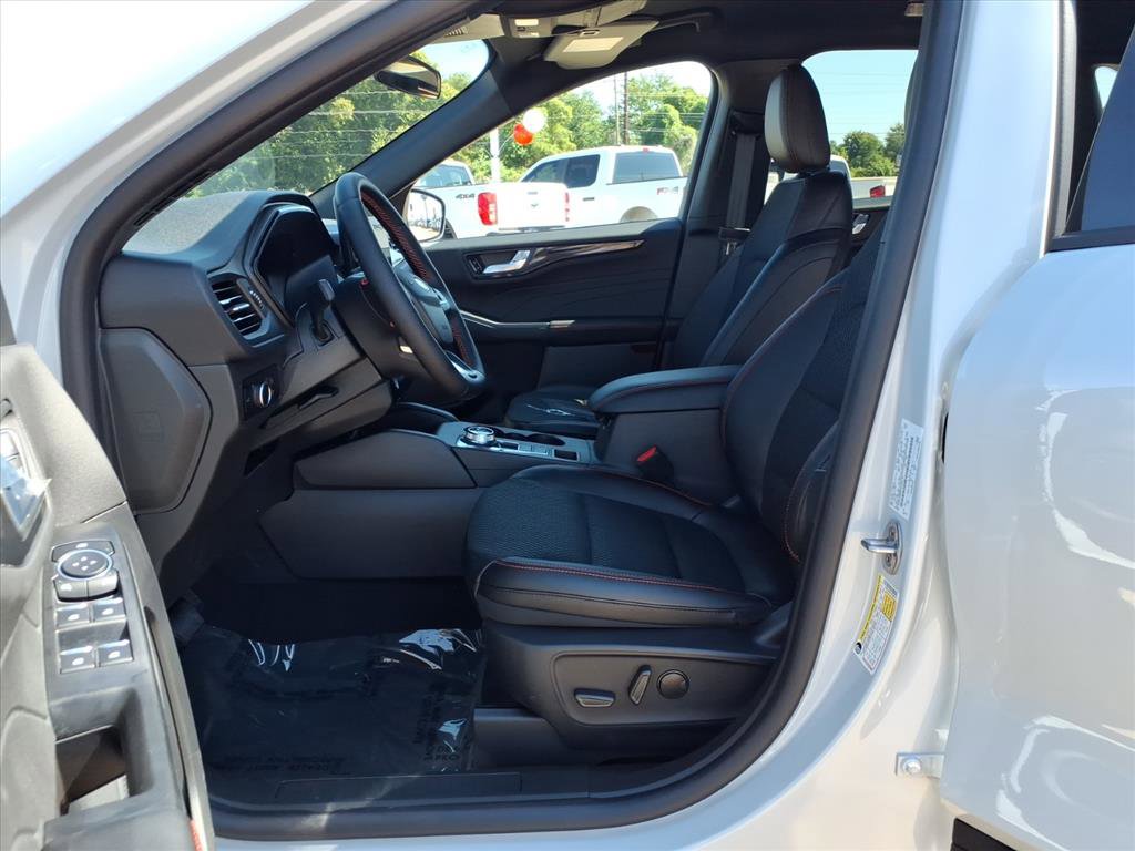 New 2026 Ford Escape ST-Line w/ Tech Pack #1 FWD image 13