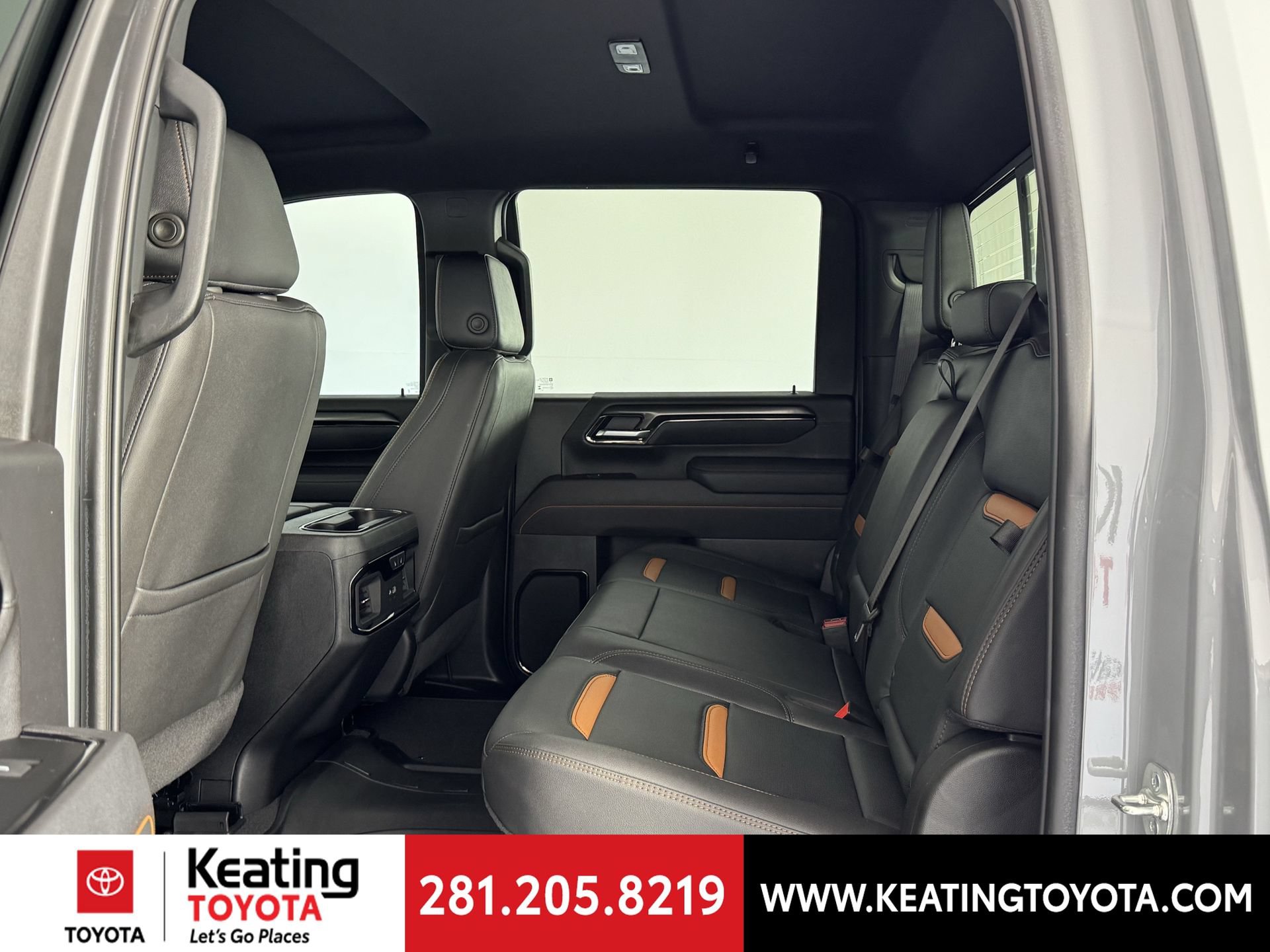 Used 2025 GMC Sierra 2500 AT4 w/ AT4 Preferred Package AWD/4WD image 15