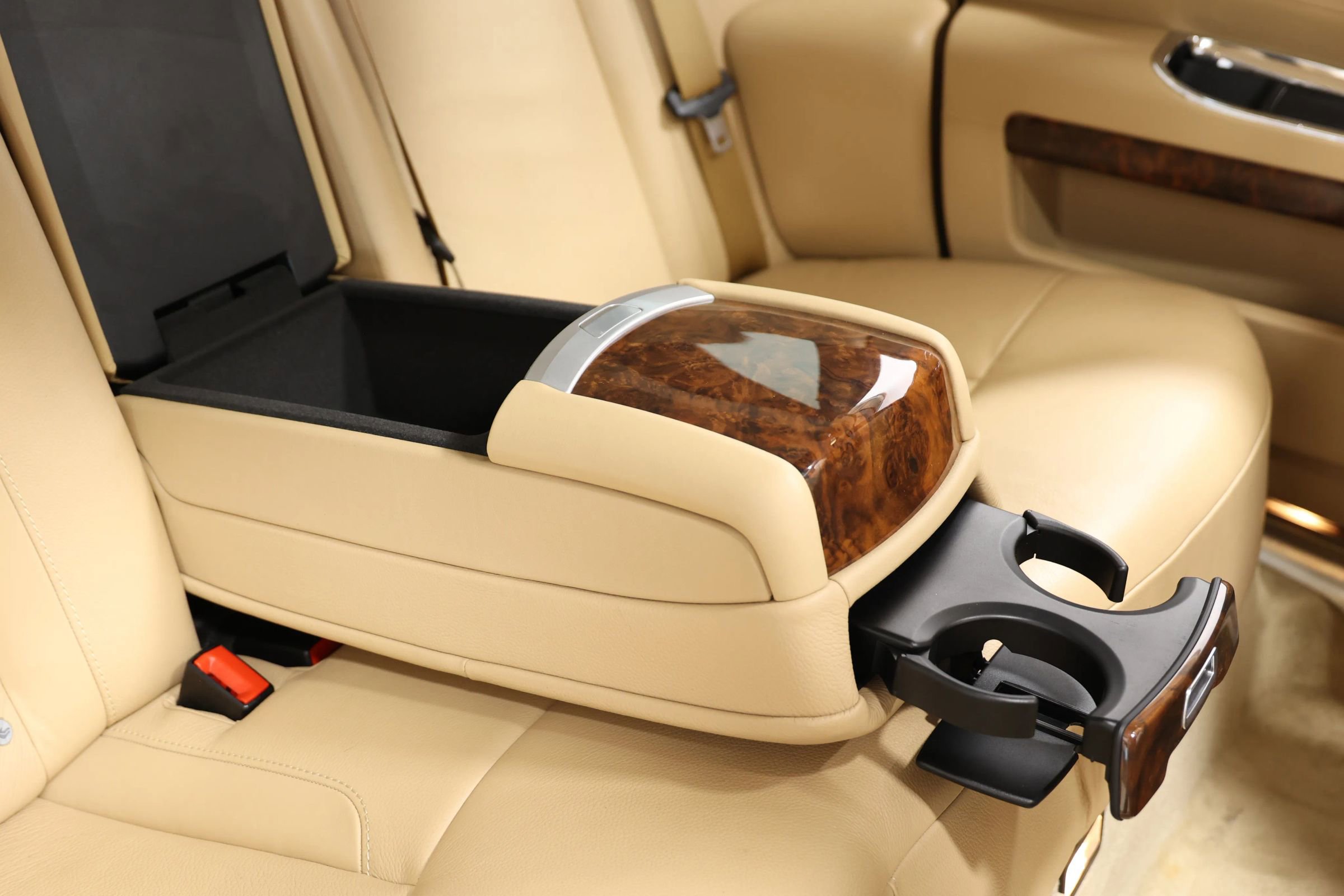 Used 2010 Rolls-Royce Ghost RWD image 80