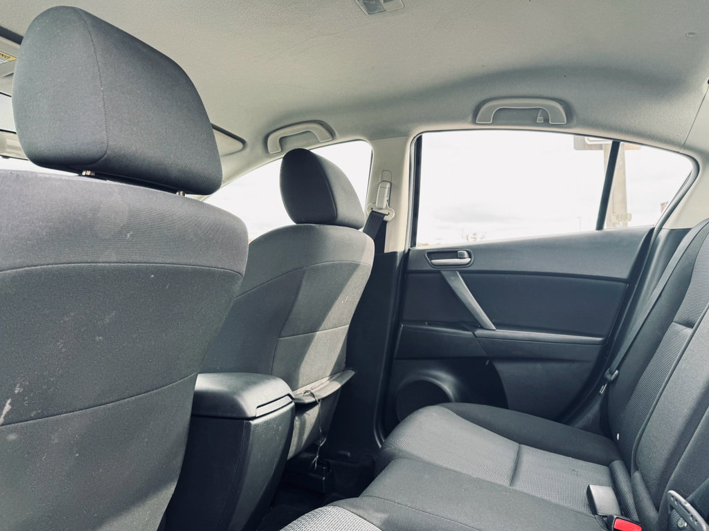 Used 2010 MAZDA MAZDA3 i Touring image 26