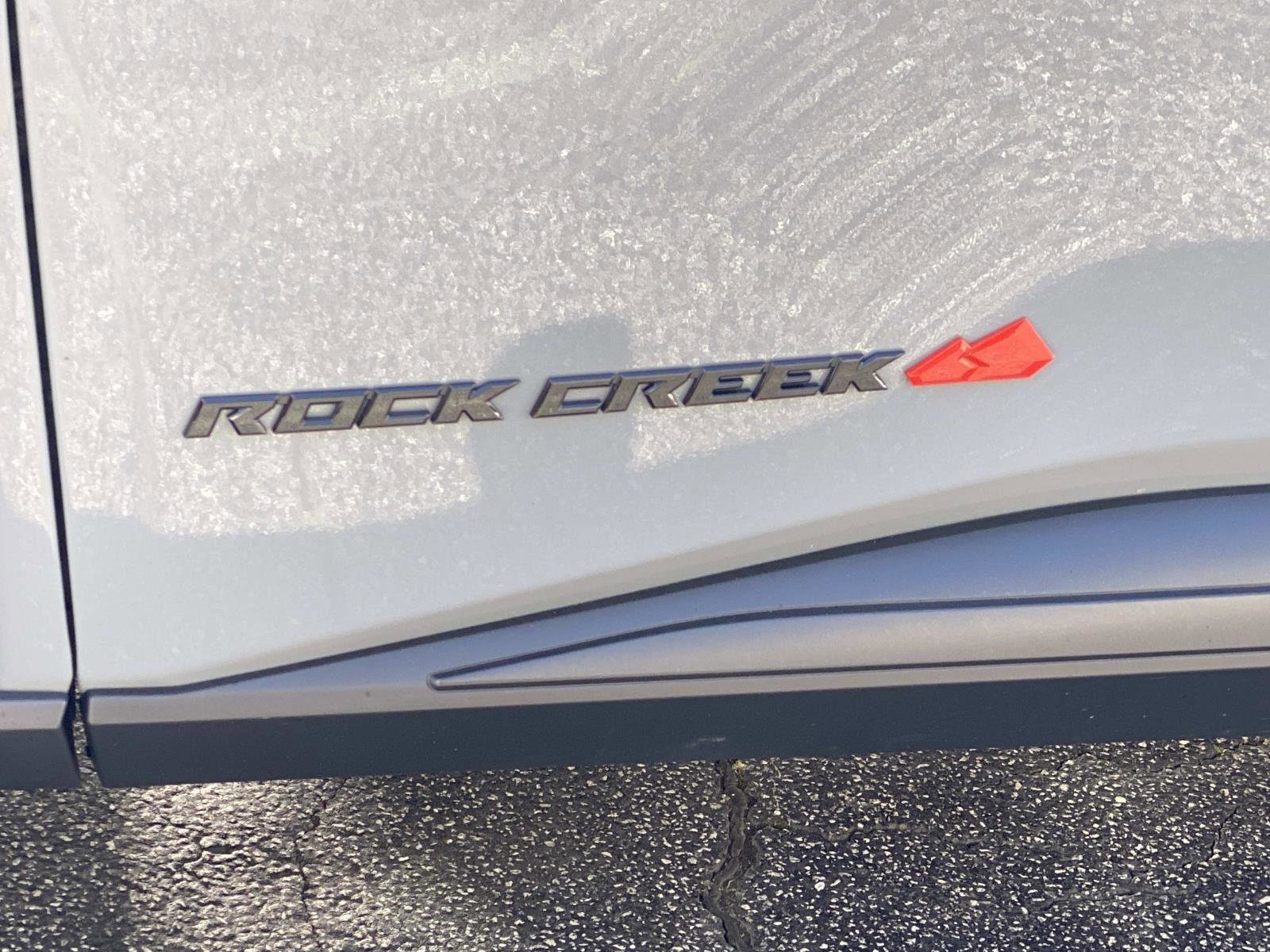 Used 2025 Nissan Rogue SV image 14