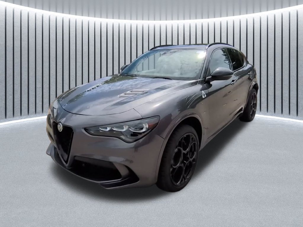 Used 2024 Alfa Romeo Stelvio Quadrifoglio AWD/4WD image 26