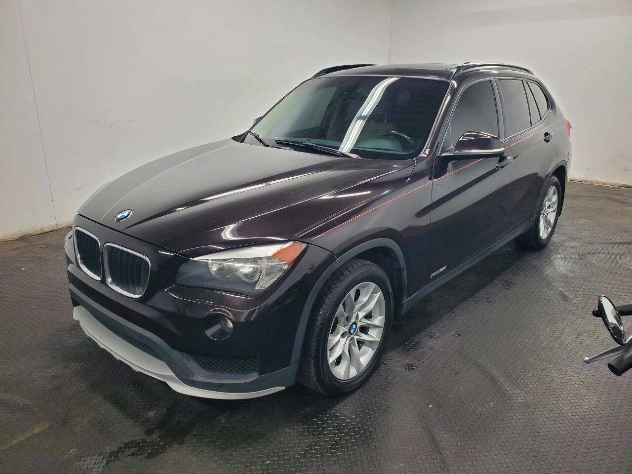 Used 2015 BMW X1 xDrive28i image 1