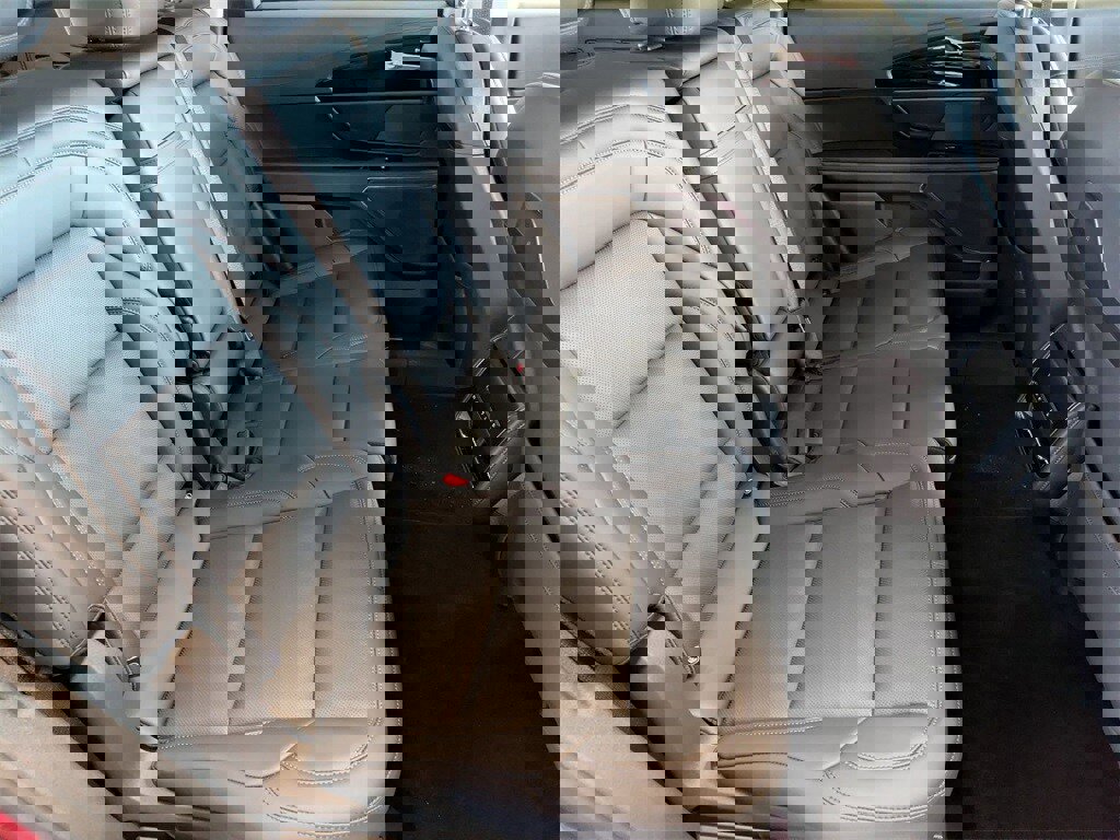 New 2026 Lincoln Nautilus Premier w/ Jet Appearance Package AWD/4WD image 42