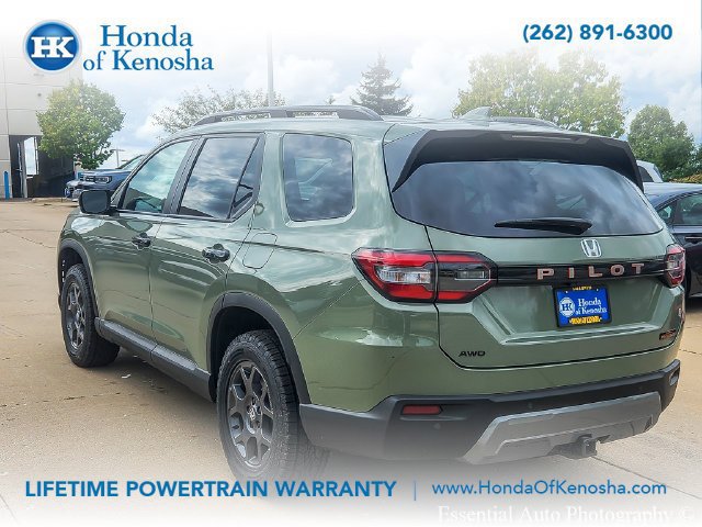 New 2026 Honda Pilot TrailSport image 7