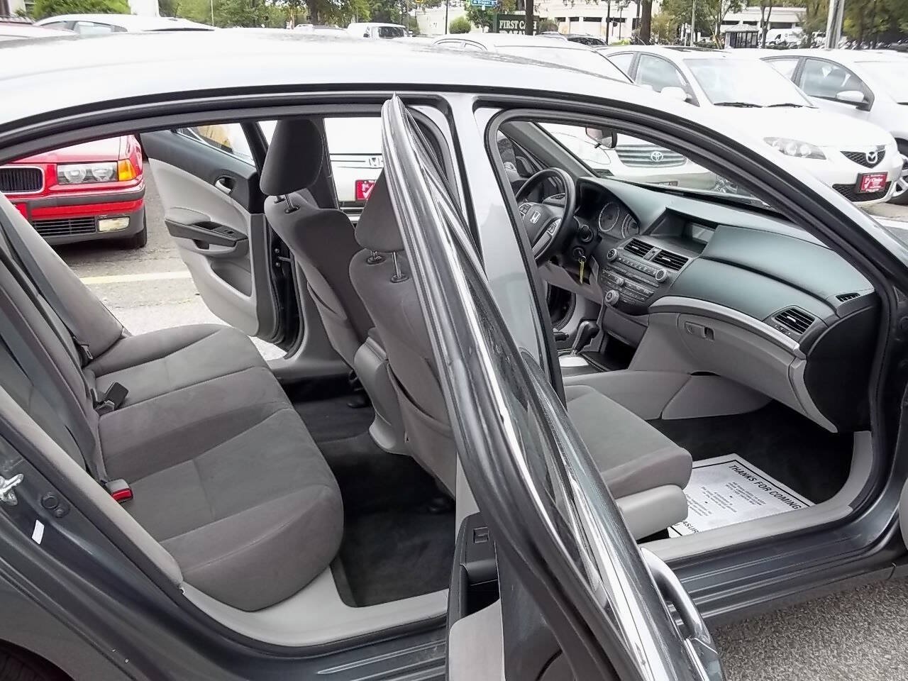 Used 2012 Honda Accord LX image 9