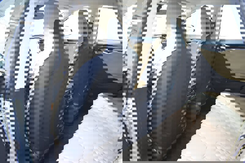 Used 2015 Tesla Model S 85D image 25