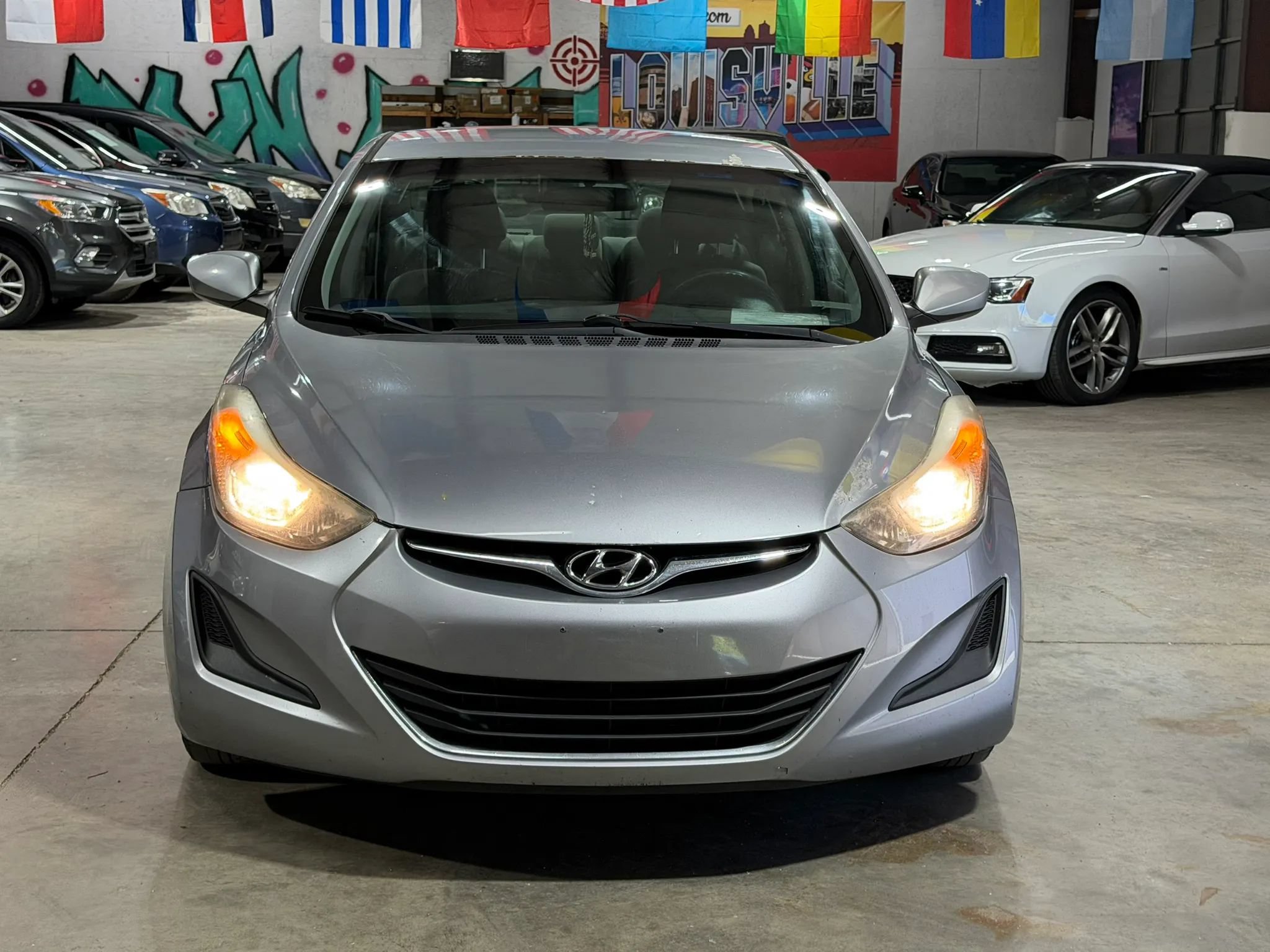 Used 2015 Hyundai Elantra SE FWD image 2