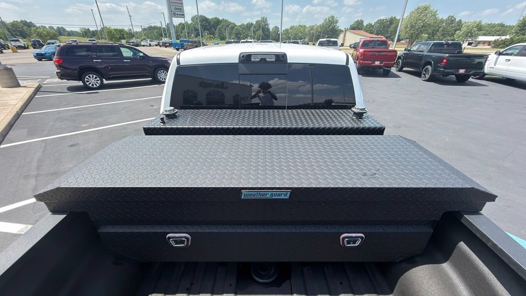 Used 2025 RAM 2500 Laramie AWD/4WD image 15