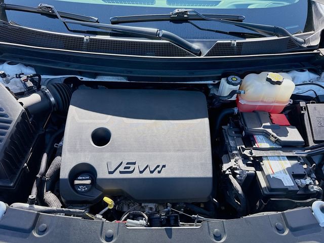 Used 2022 Chevrolet Traverse LS FWD image 28