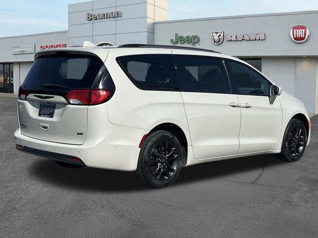 Used 2020 Chrysler Pacifica Touring-L w/ Advanced Safetytec Group image 7