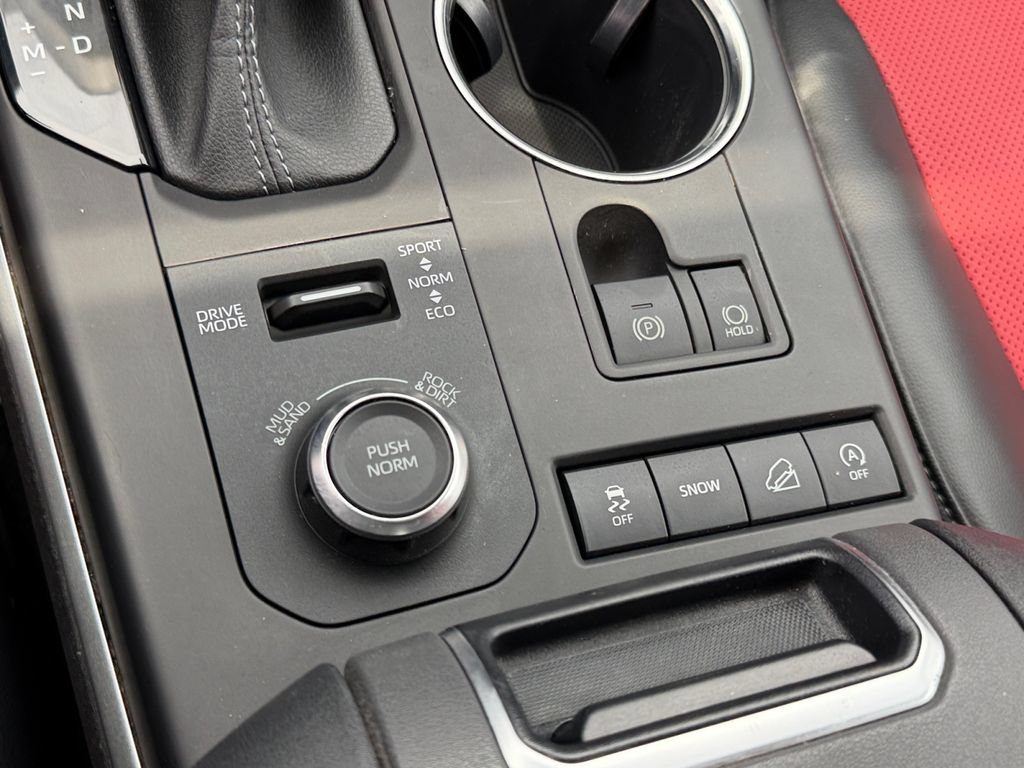 Used 2022 Toyota Highlander XSE AWD/4WD image 24