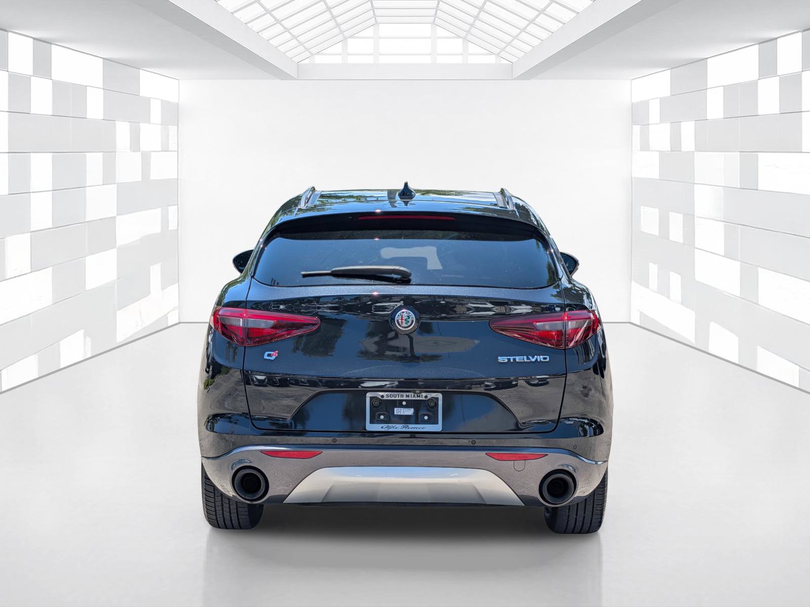 Used 2022 Alfa Romeo Stelvio Ti w/ Active Assist Plus Package AWD/4WD image 6