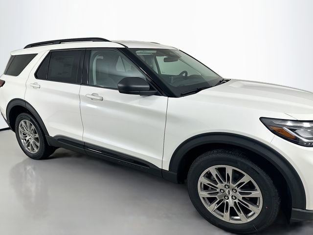 New 2026 Ford Explorer Active w/ Active Comfort Package image 1