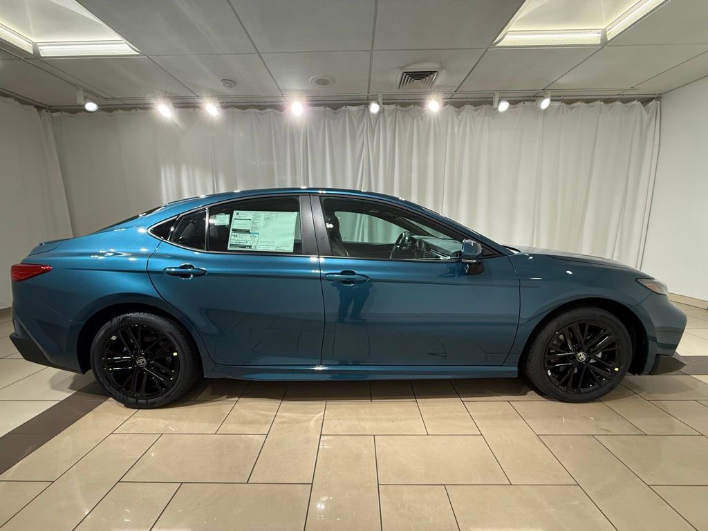 New 2026 Toyota Camry SE image 6