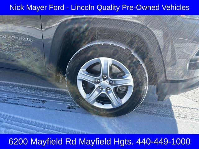 Used 2022 Jeep Compass Trailhawk w/ Trailhawk Elite Group image 25