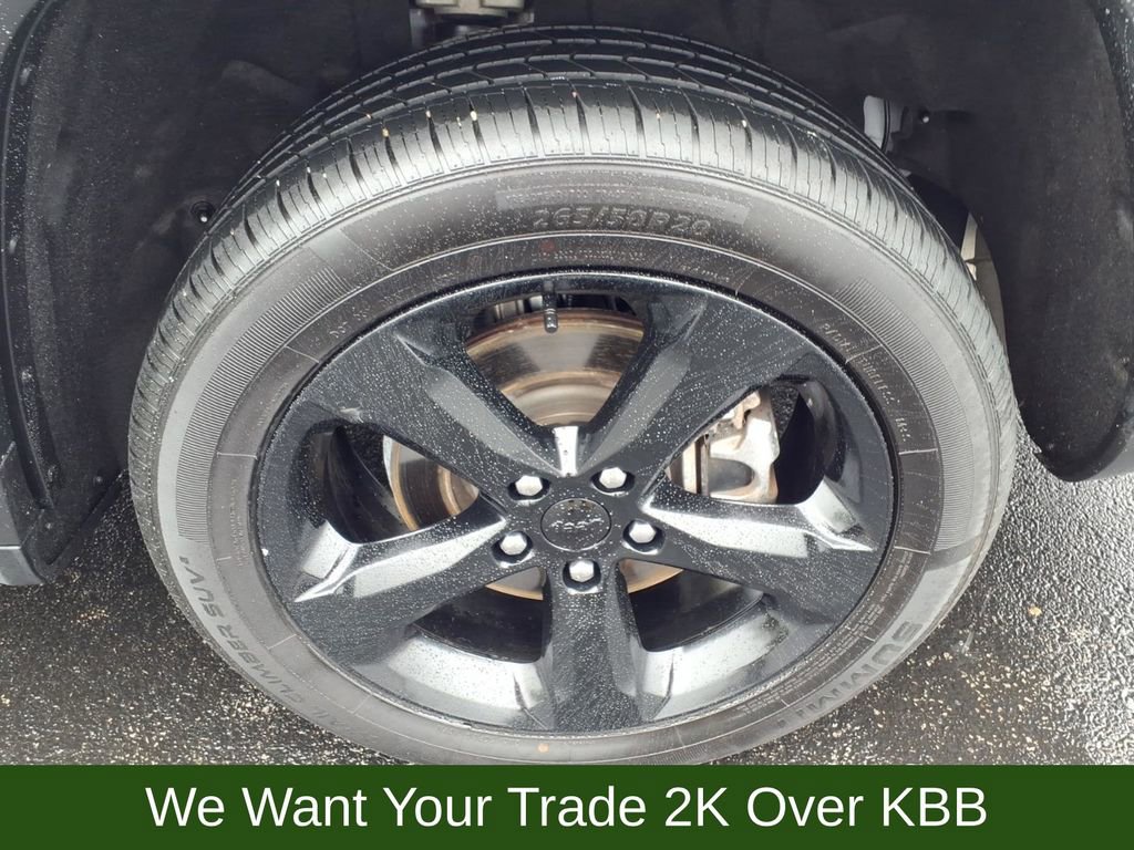 Used 2021 Jeep Grand Cherokee L Laredo image 17