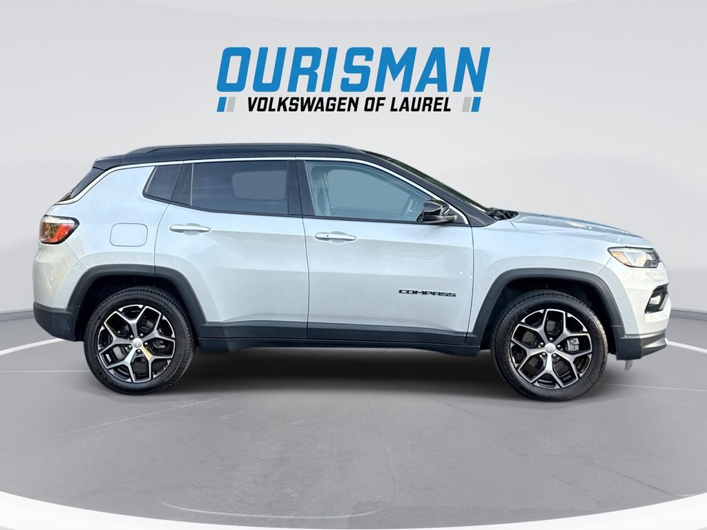 Used 2024 Jeep Compass Limited AWD/4WD image 9