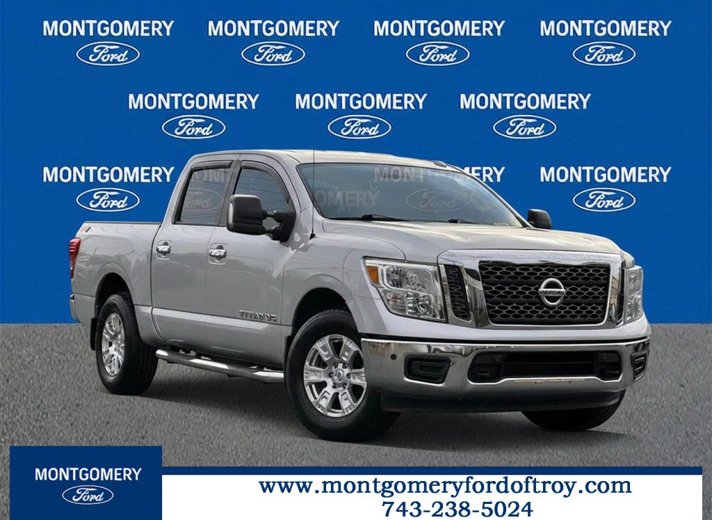 Used 2018 Nissan Titan SV w/ SV Convenience Package