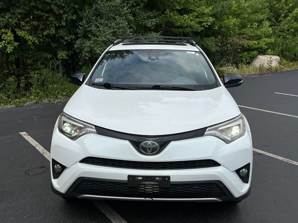 Used 2018 Toyota RAV4 SE w/ Power Extra Value Package AWD/4WD image 30