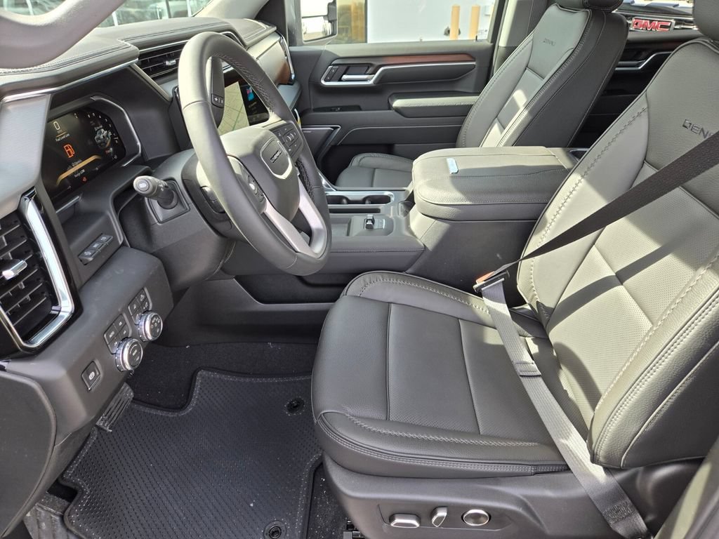 New 2026 GMC Sierra 2500 Denali w/ Denali Reserve Package AWD/4WD image 6