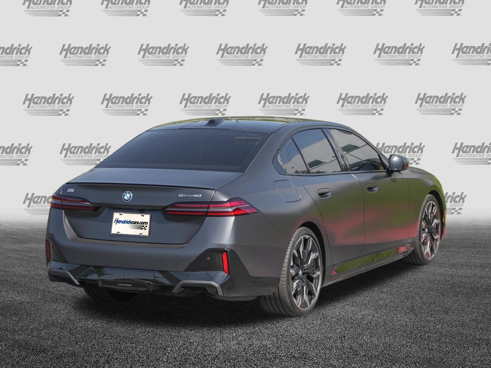 Certified 2024 BMW i5 eDrive40i w/ Executive Package RWD image 9