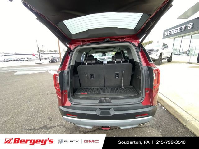 Used 2020 GMC Acadia SLT w/ Driver Alert Package II image 29