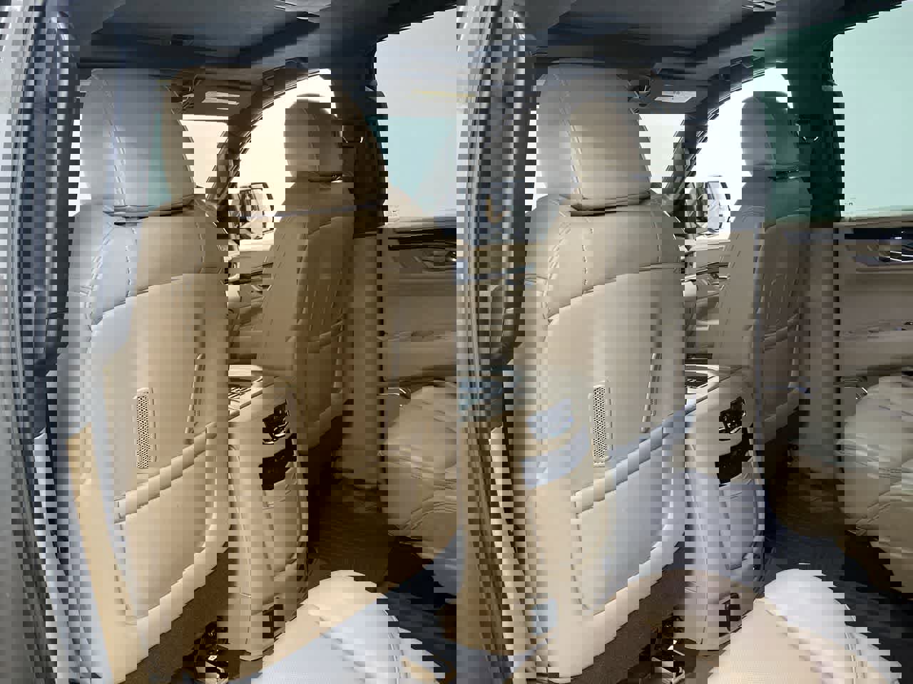 Used 2020 Cadillac Escalade Platinum image 16