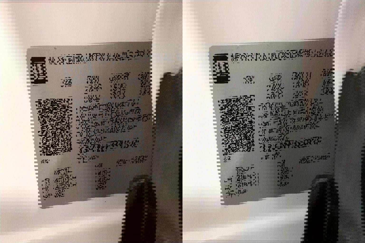 Used 2025 Chevrolet Equinox EV LT FWD image 31