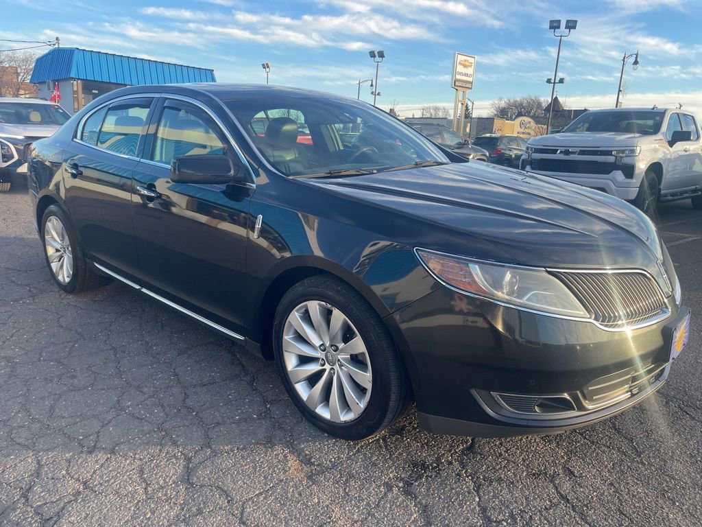 Used 2014 Lincoln MKS image 3