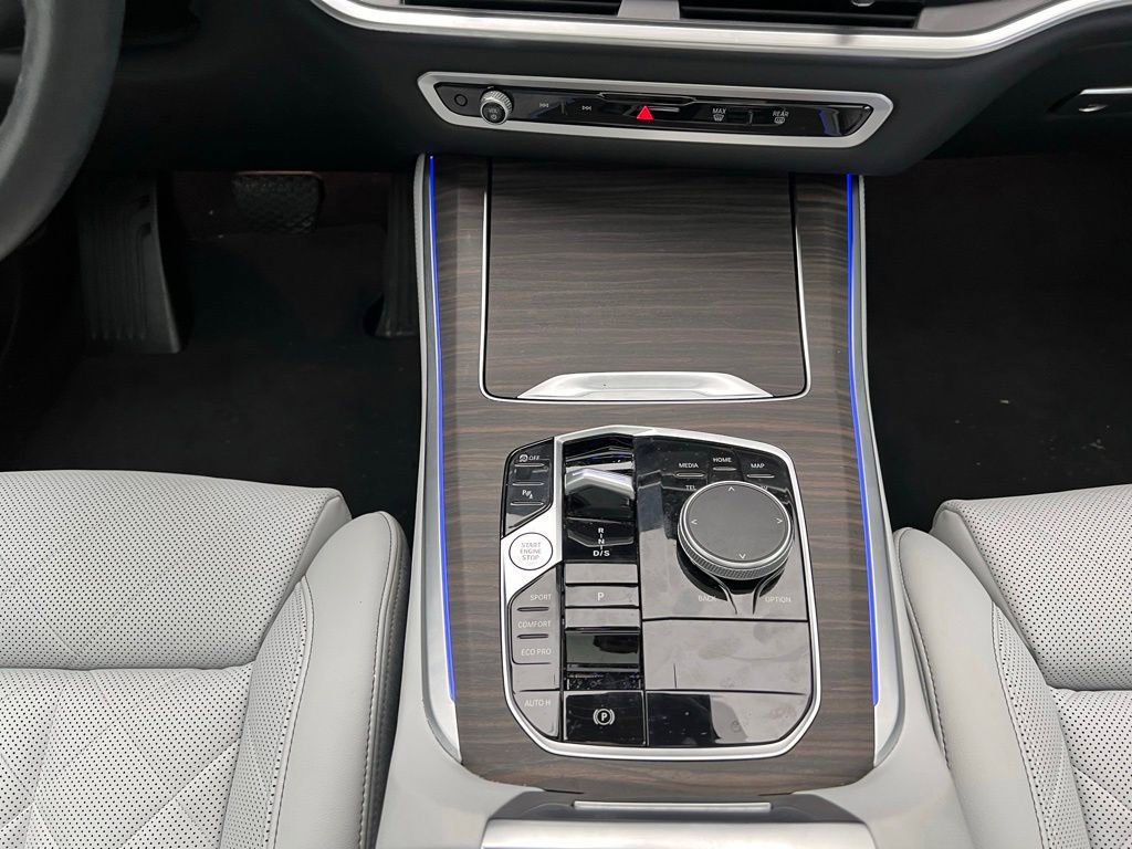 Used 2024 BMW X5 sDrive40i w/ Premium Package RWD image 11