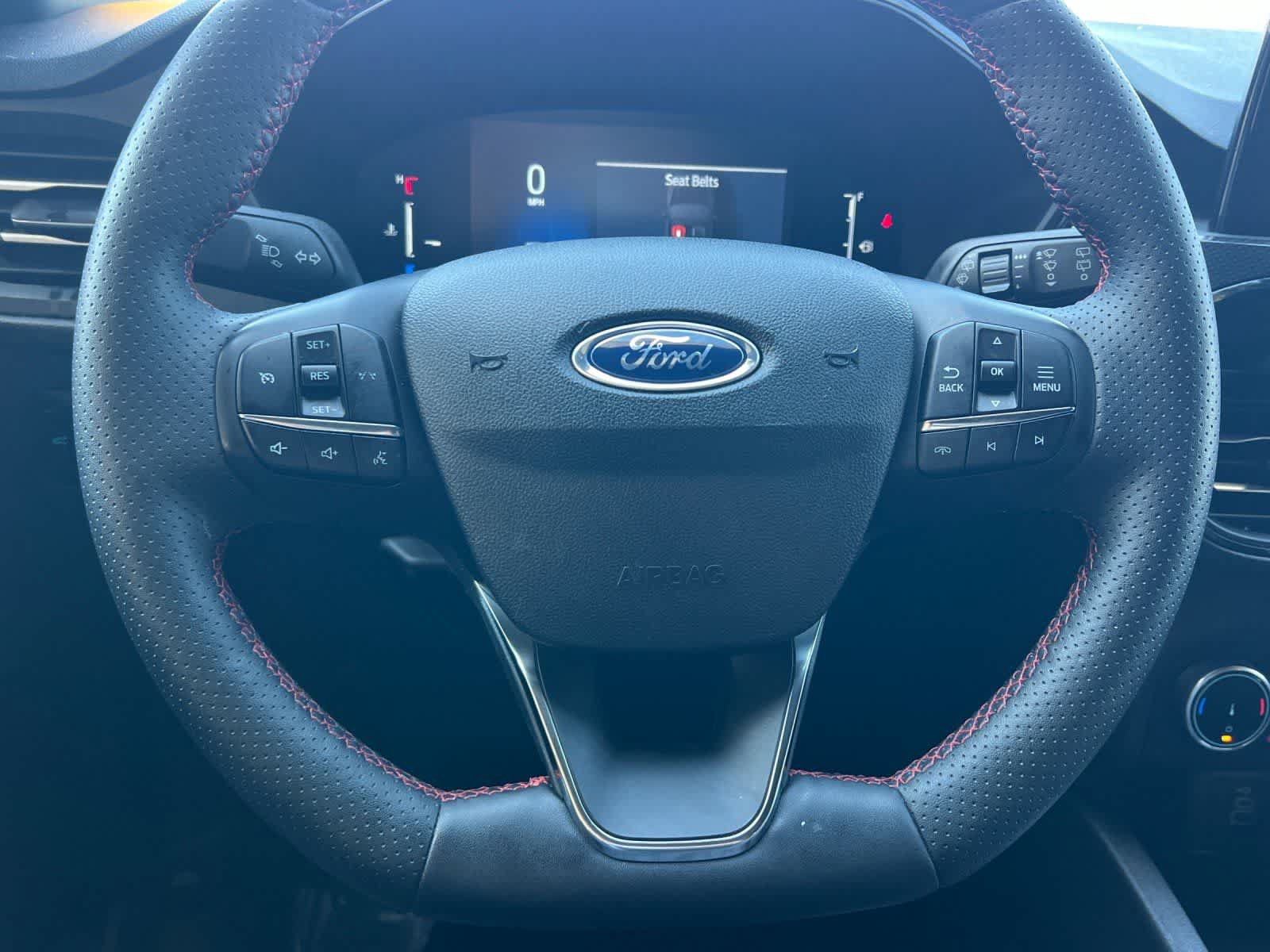 Used 2025 Ford Escape ST-Line Select AWD/4WD image 24