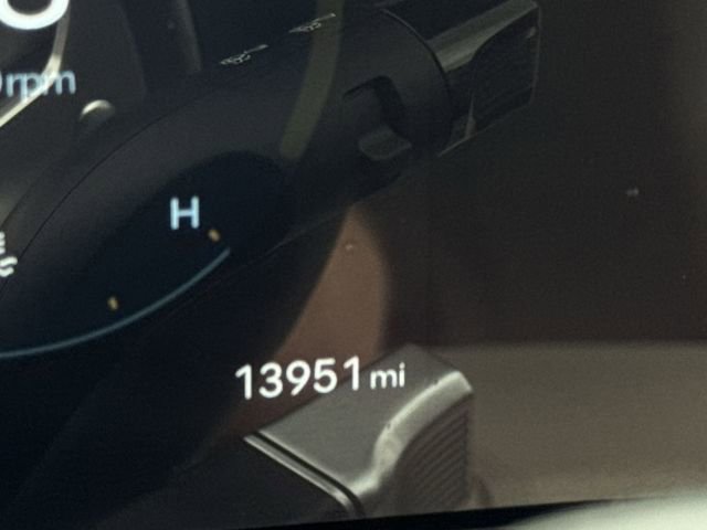 Used 2024 Hyundai Santa Fe Calligraphy image 12