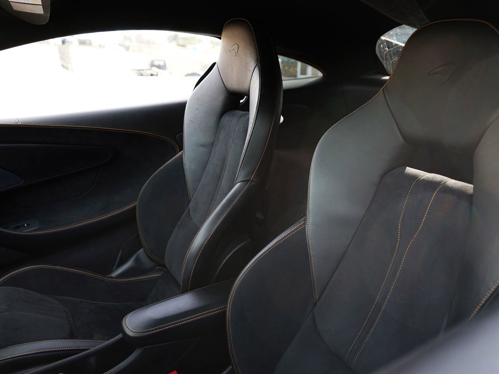 Used 2017 McLaren 570S Coupe image 8