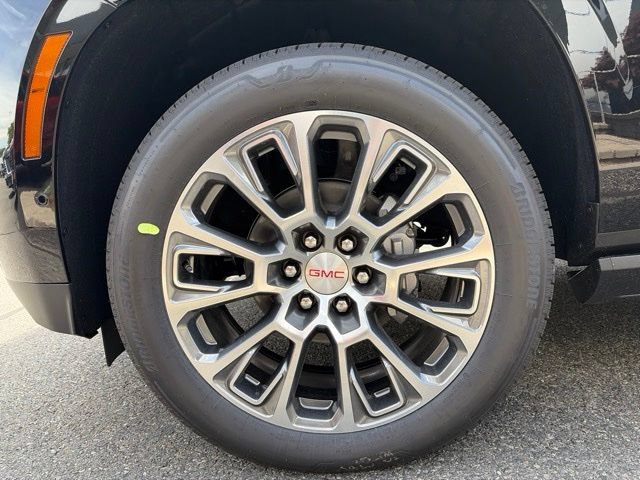 New 2026 GMC Yukon Denali w/ Sun & Power Step Package AWD/4WD image 16